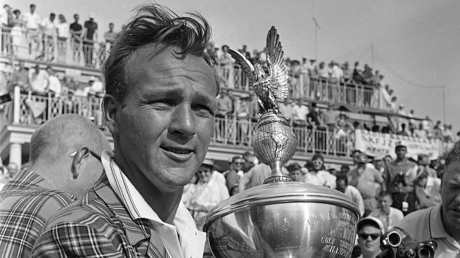 Arnold Palmer, 'King' of the PGA tour, dies at 87 ...