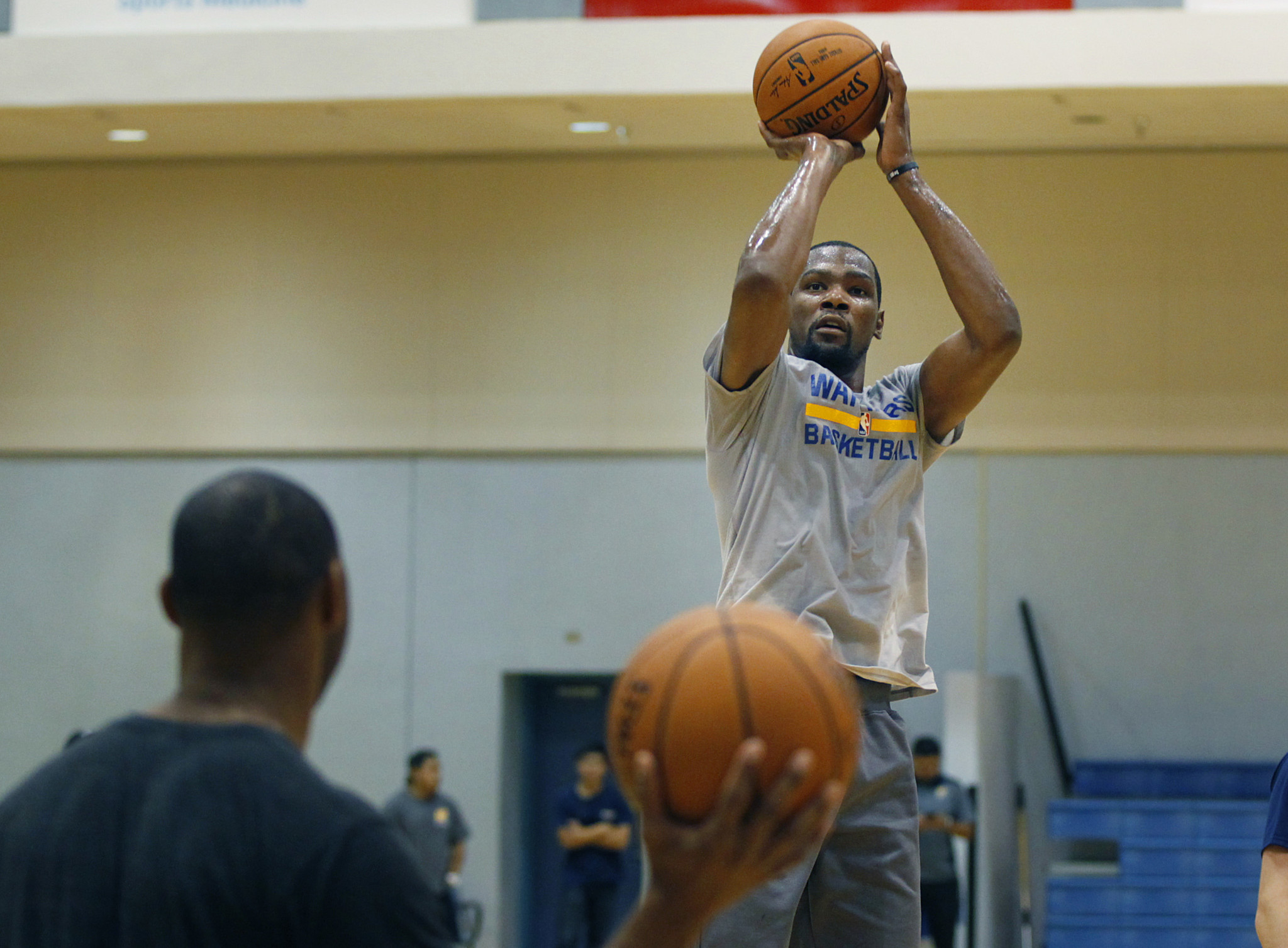 Warriors' addition of Kevin Durant fuels excitement, debate