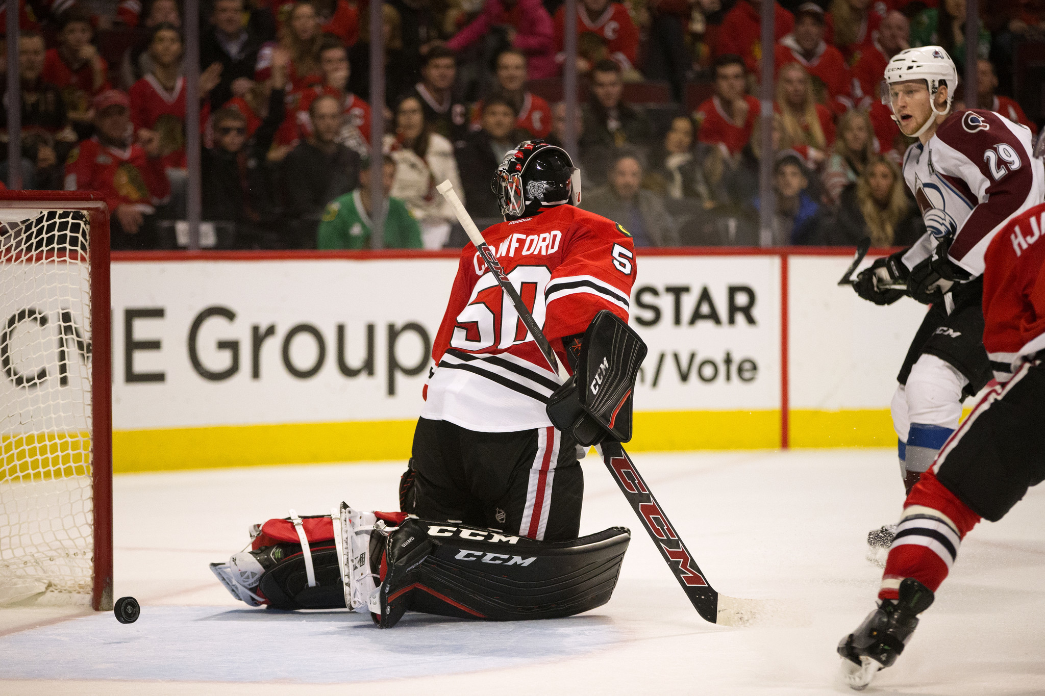 Corey Crawford comes up big in return but Blackhawks fall 2-1 in overtime