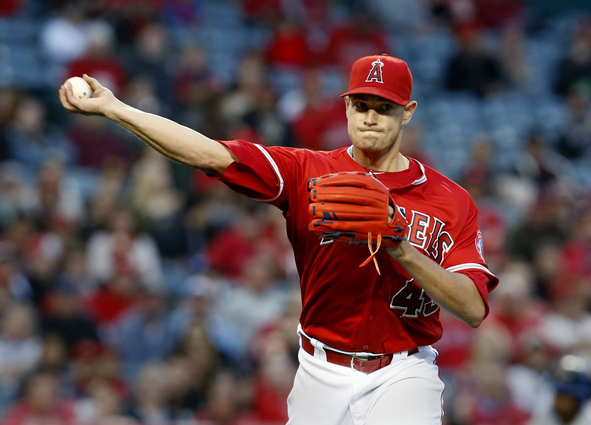 Angels agree to contracts with four arbitration-eligible players