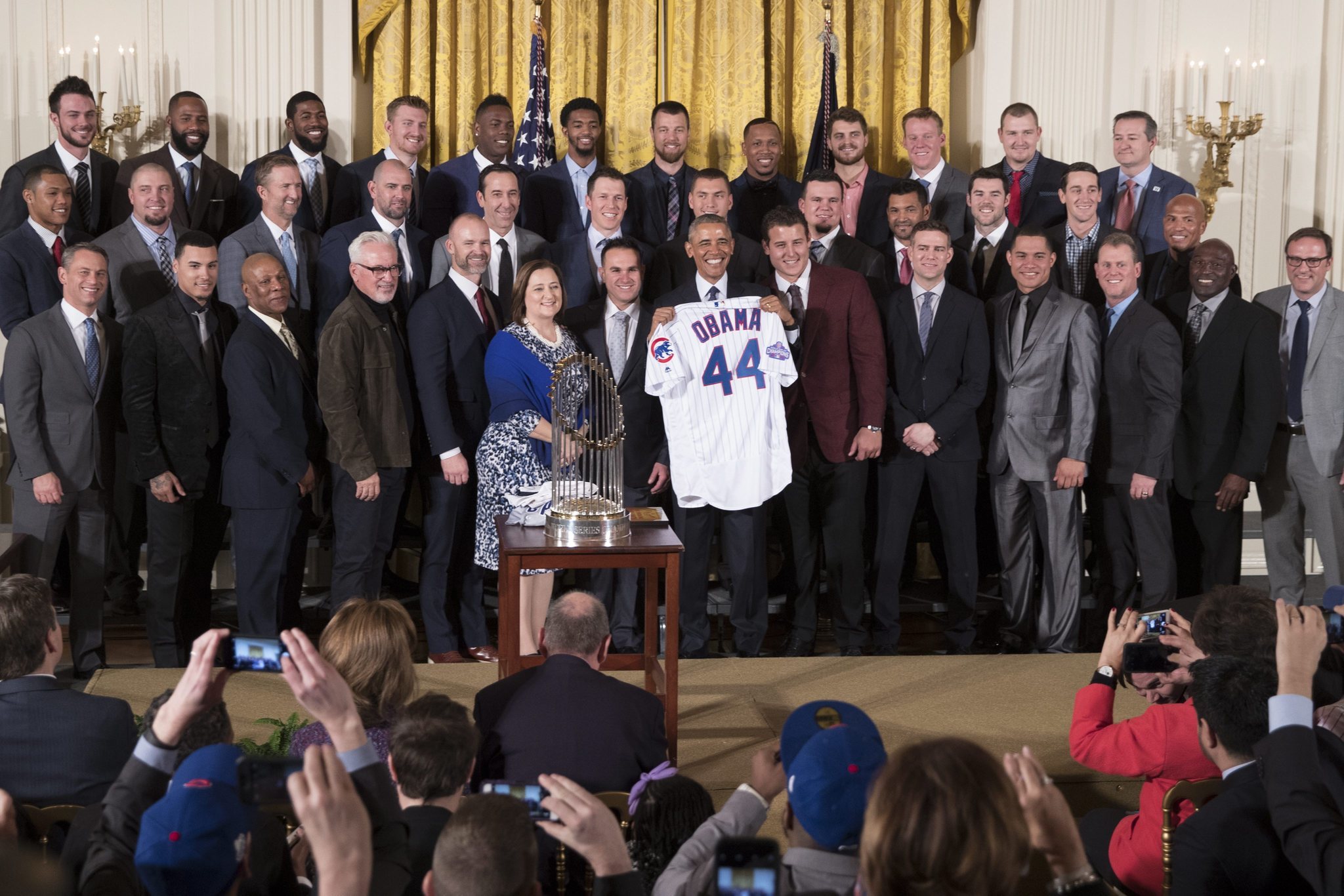 Live updates: Cubs head to the White House for World Series visit