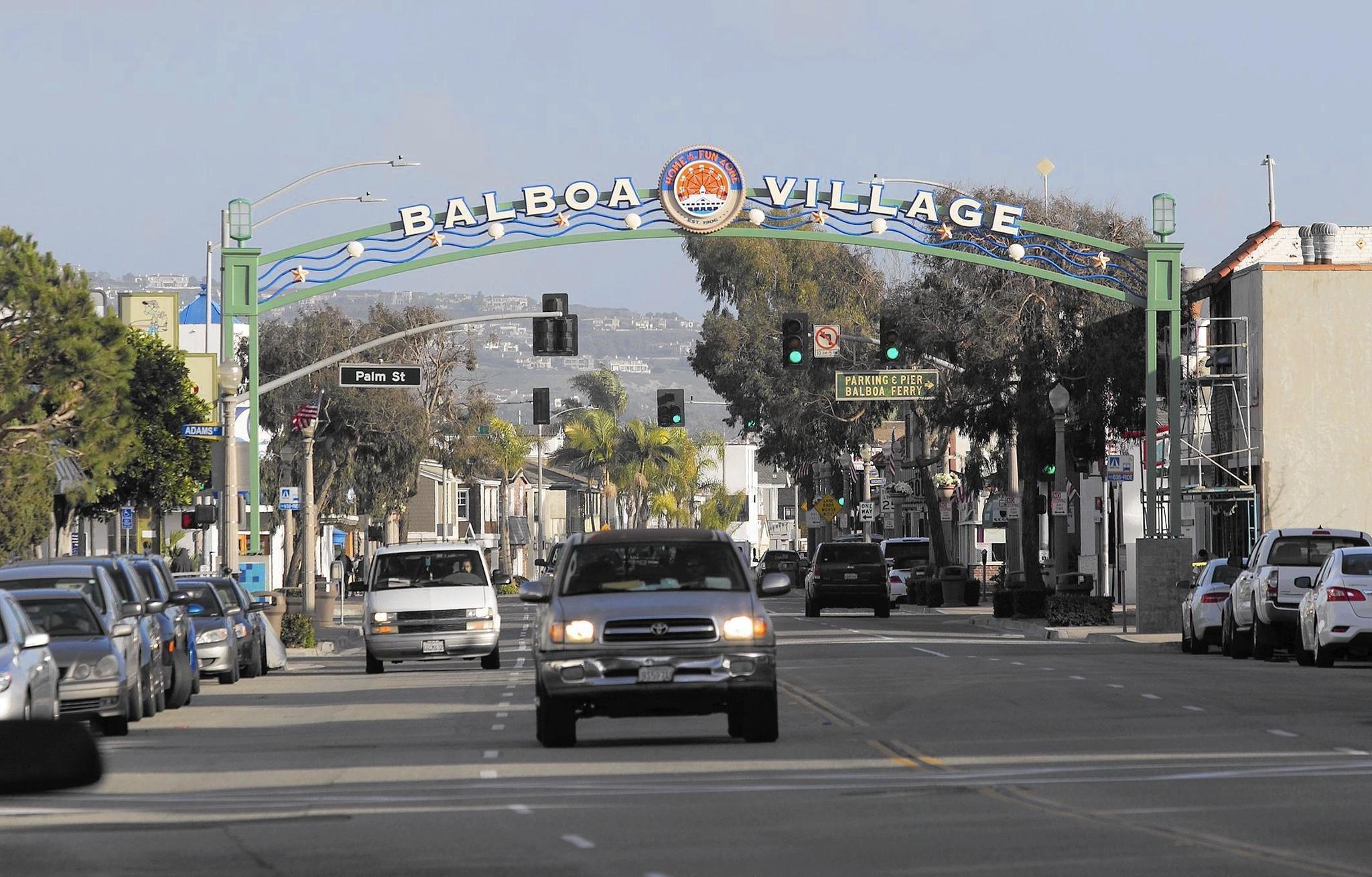 Balboa Village gets a new arch to promote 'Home of the Fun Zone' - Los Angeles Times