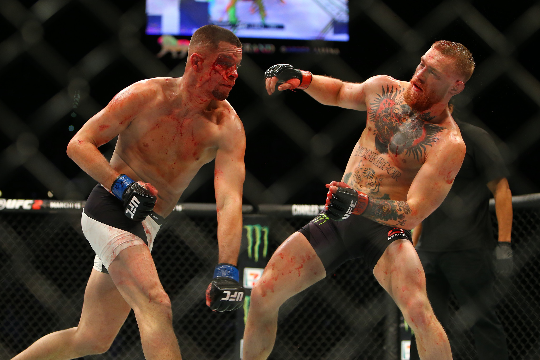 Nate Díaz dice que UFC lo tiene en la 'congeladora' y busca boxear