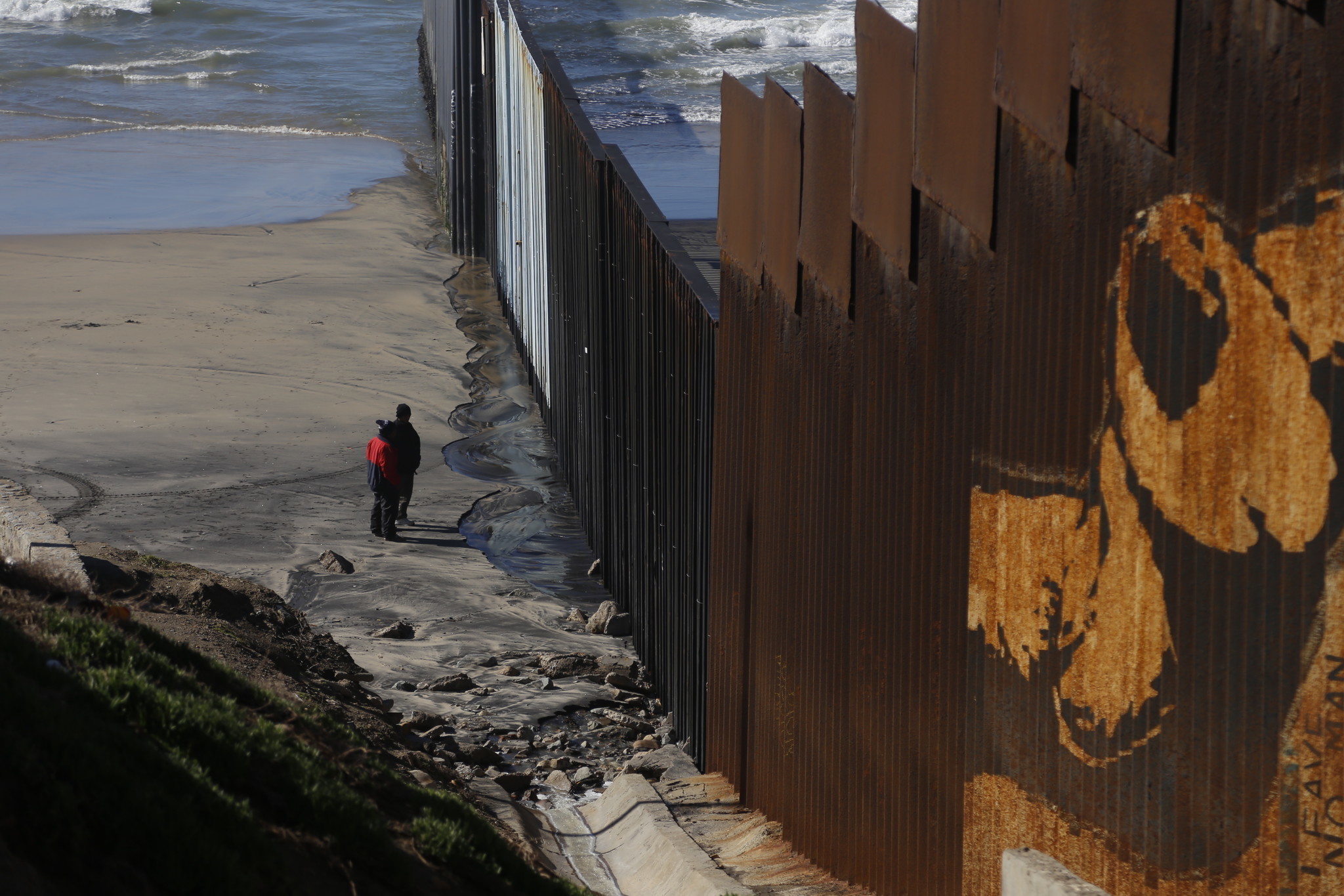 Trump's wall looms over San Diego - The San Diego Union-Tribune