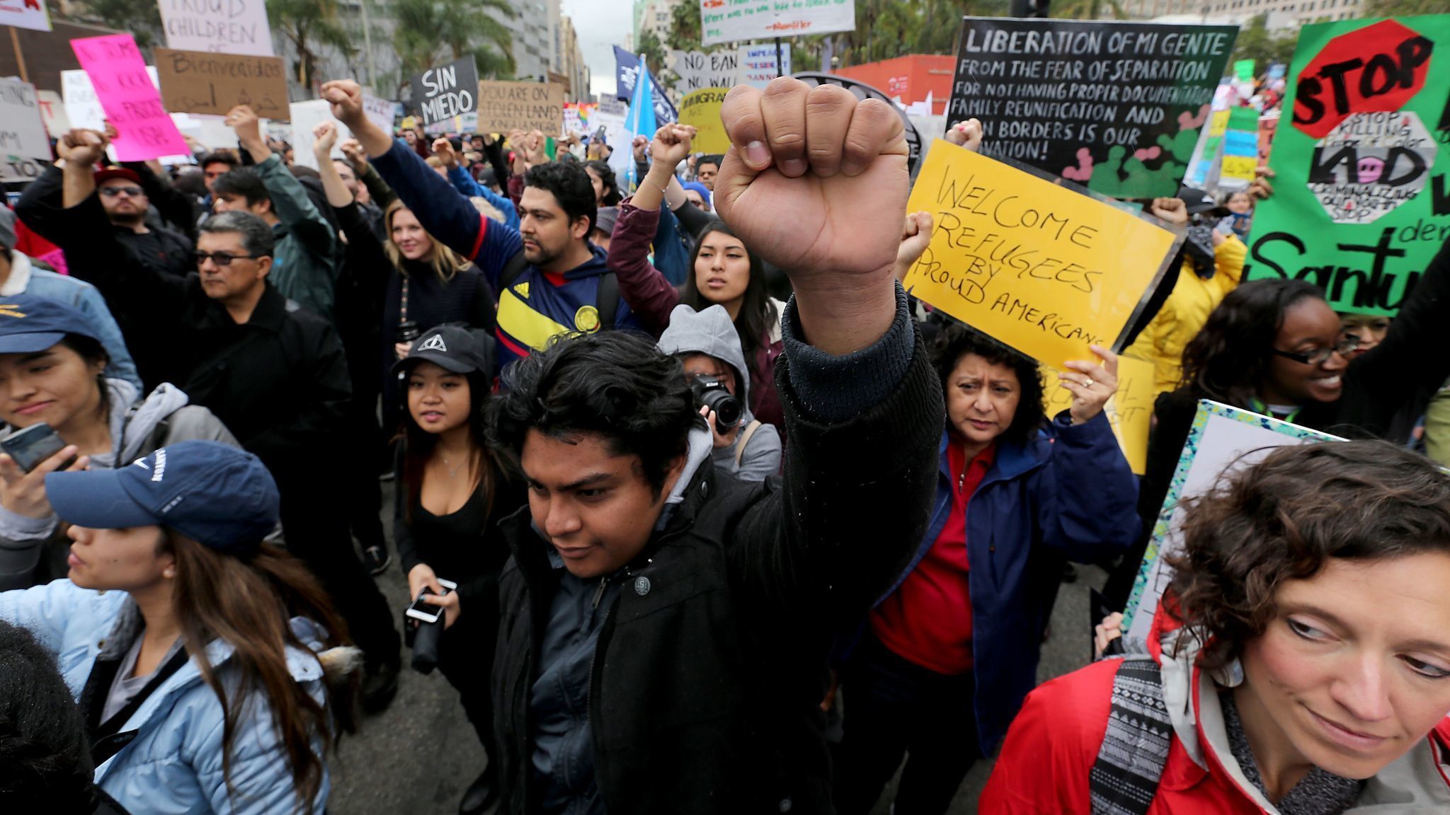 Thousands rally for immigrant rights in downtown Los Angeles - LA ... - Los Angeles Times