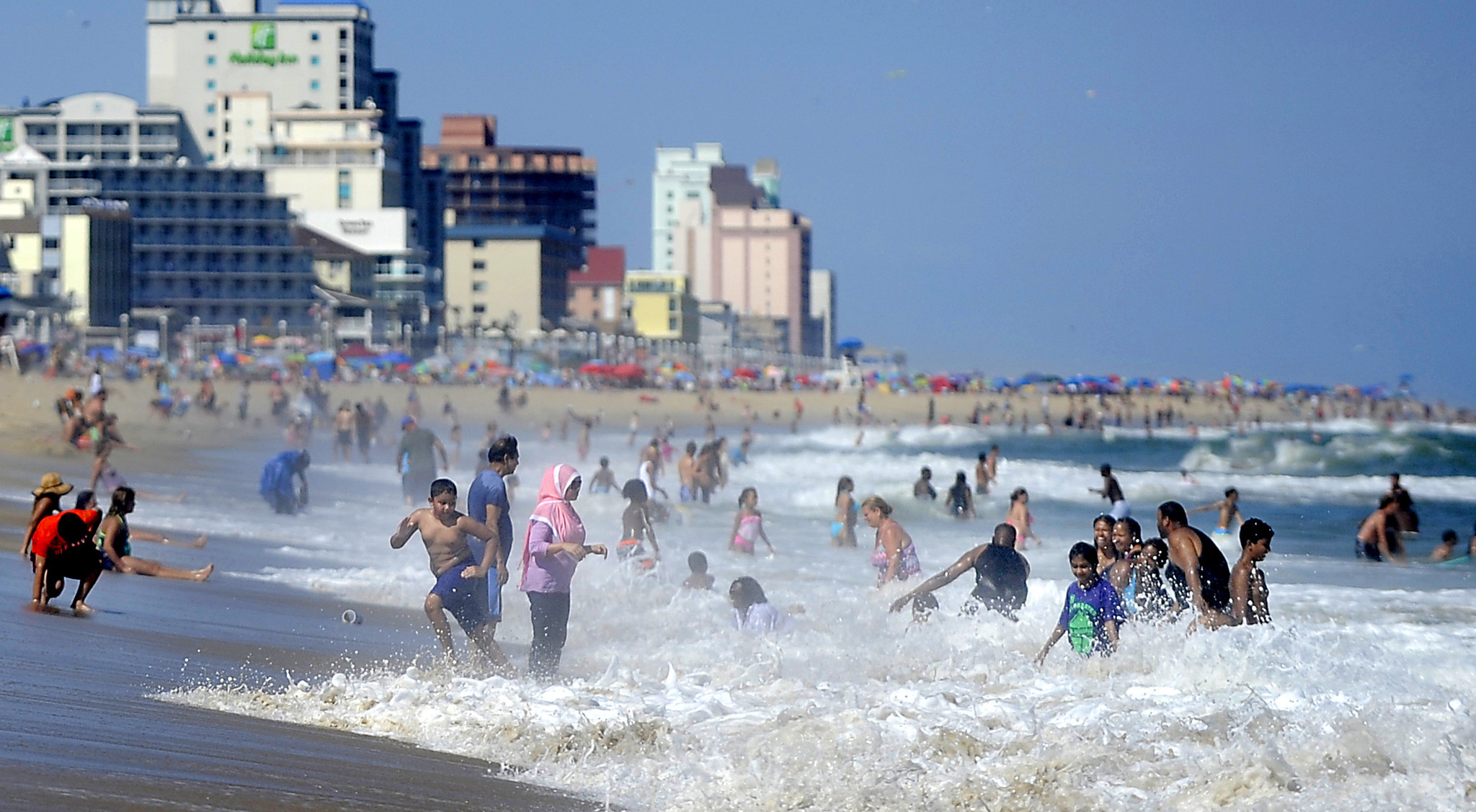 Sea lice outbreak in Ocean City, Maryland causes 