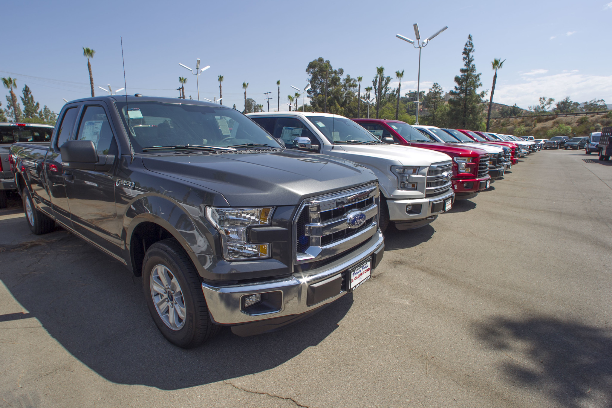 California new vehicle sales cool in 2016, but still top 2 million