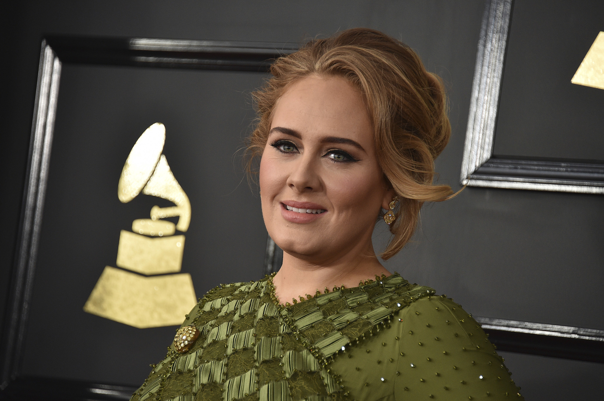 Adele confirms marriage to partner Simon Konecki - Chicago Tribune