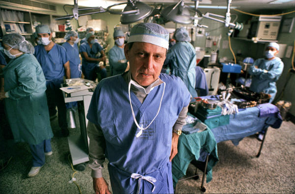 Liver transplant pioneer Dr. Thomas Starzl dies