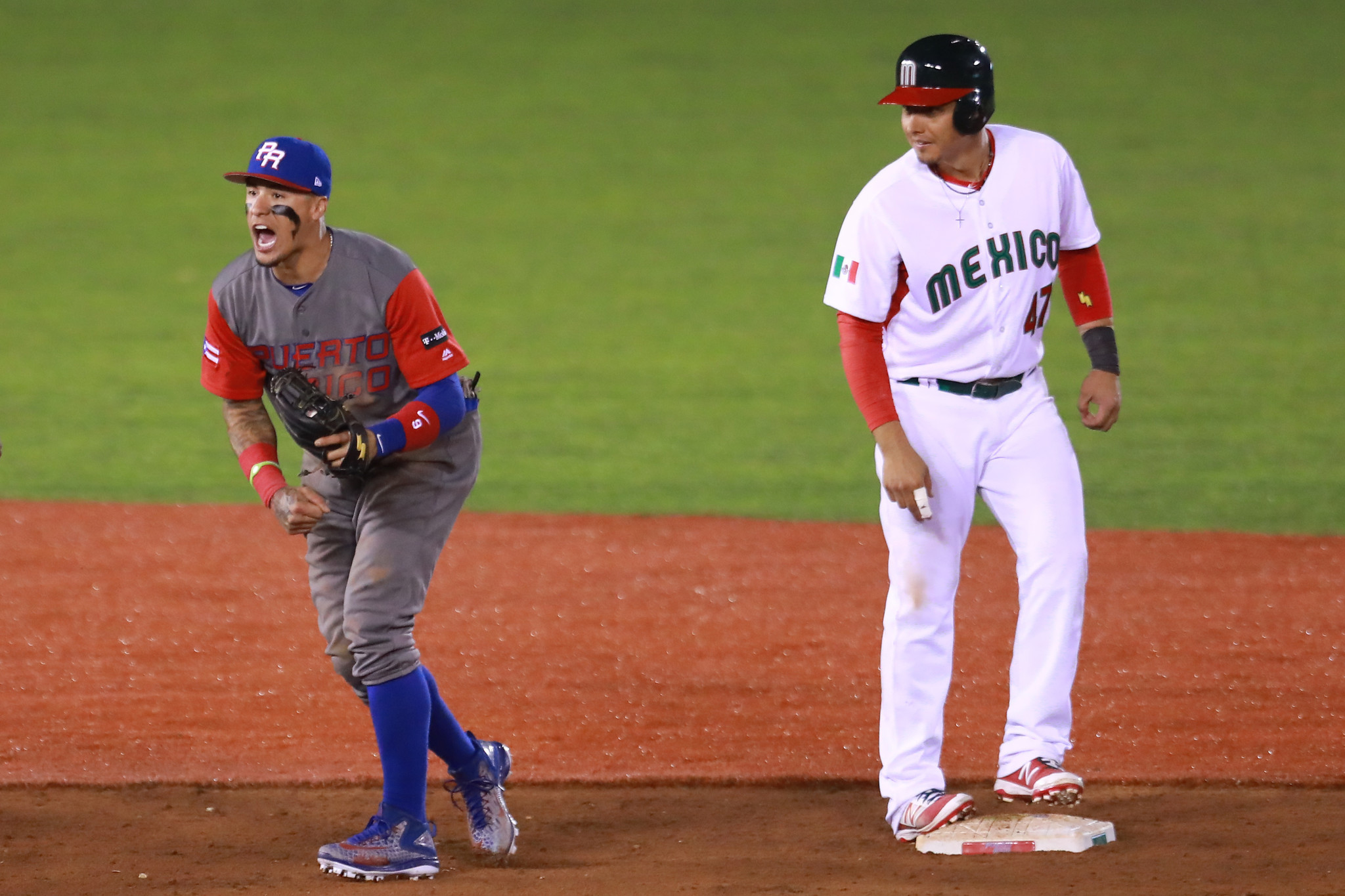 Cubs' Javier Baez vaults Puerto Rico to 2-0 in WBC play - Baseball - C...