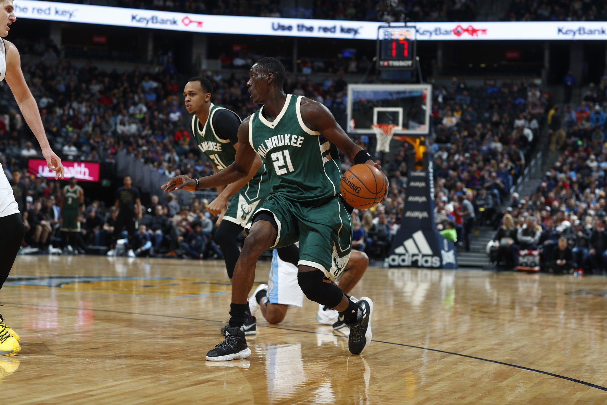 Former Bulls guard Tony Snell taking advantage of opportunities with Bucks