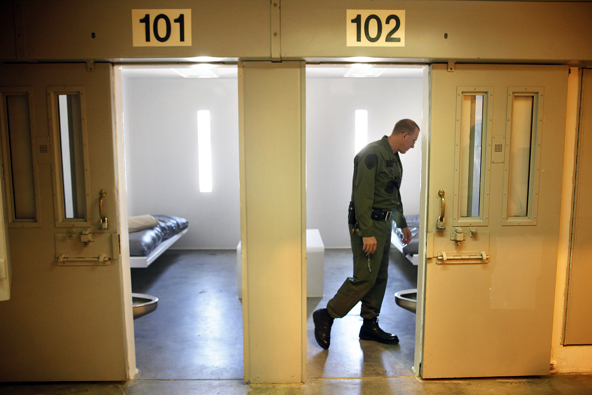 Two inmates found dead in separate cells at Salinas Valley State ... - Los Angeles Times