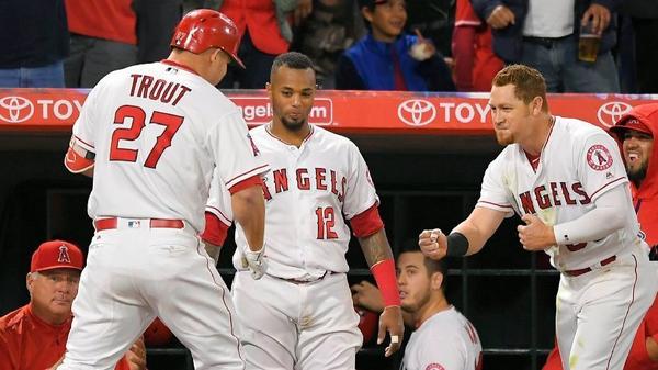 Mike Trout homers for fourth straight game to lead Angels to 5-3 win
