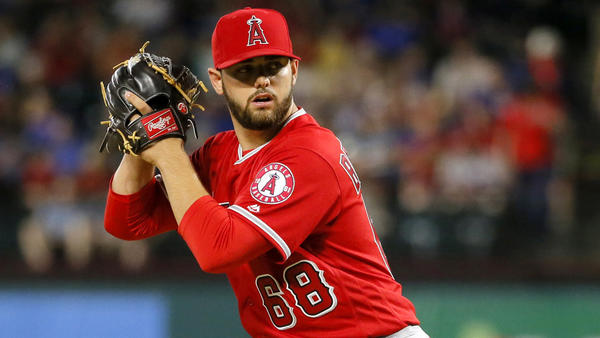 Angels relievers Cam Bedrosian and Huston Street continue on the road to recovery