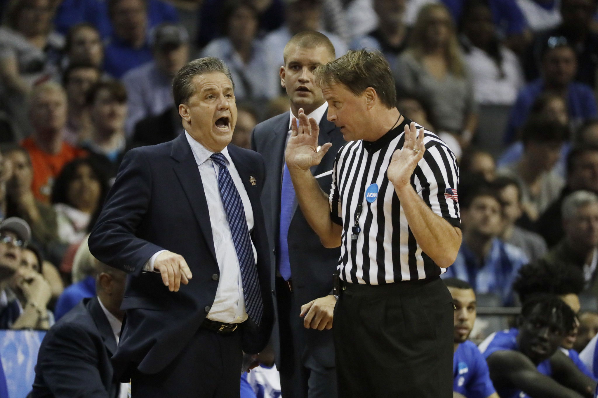 Seven people ID'd for threats to NCAA basketball tourney referee
