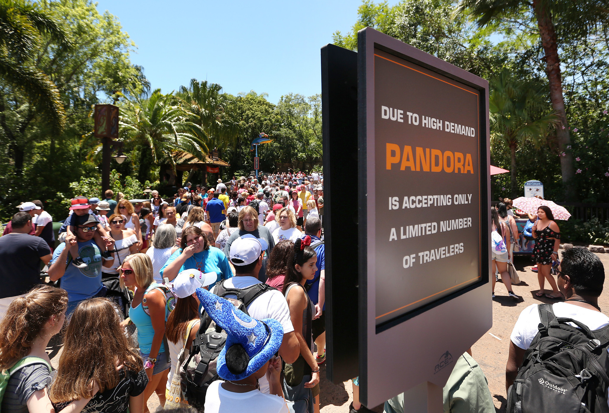 os-pictures-opening-day-at-pandora-the-world-o-018
