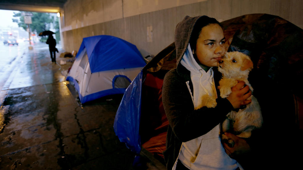 Monic Bell, homeless citizen of LA; Photo: Francine Orr/LA Times