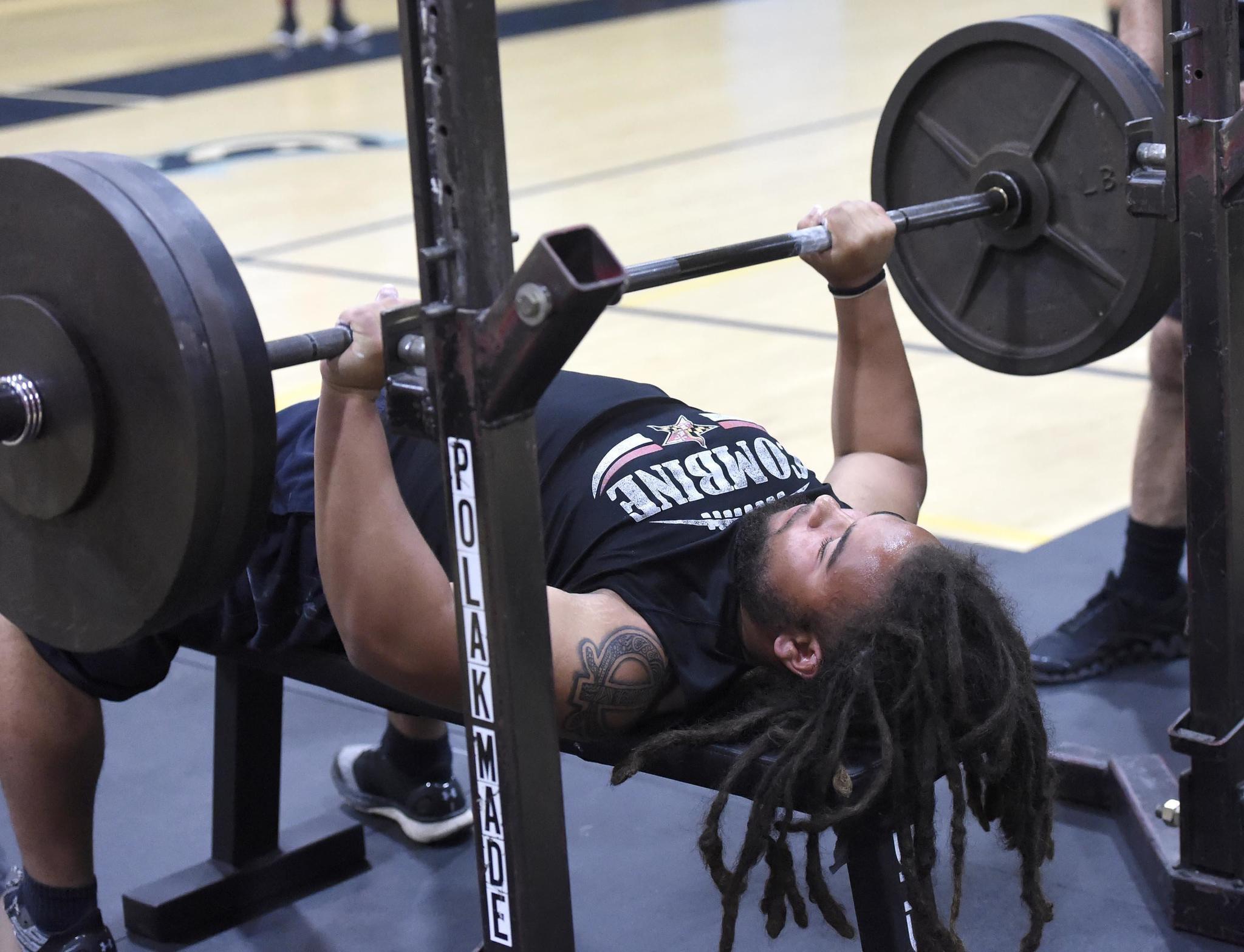 Weightlifting: Powerlifting meet increasing interest among Carroll athletes - Carroll County Times