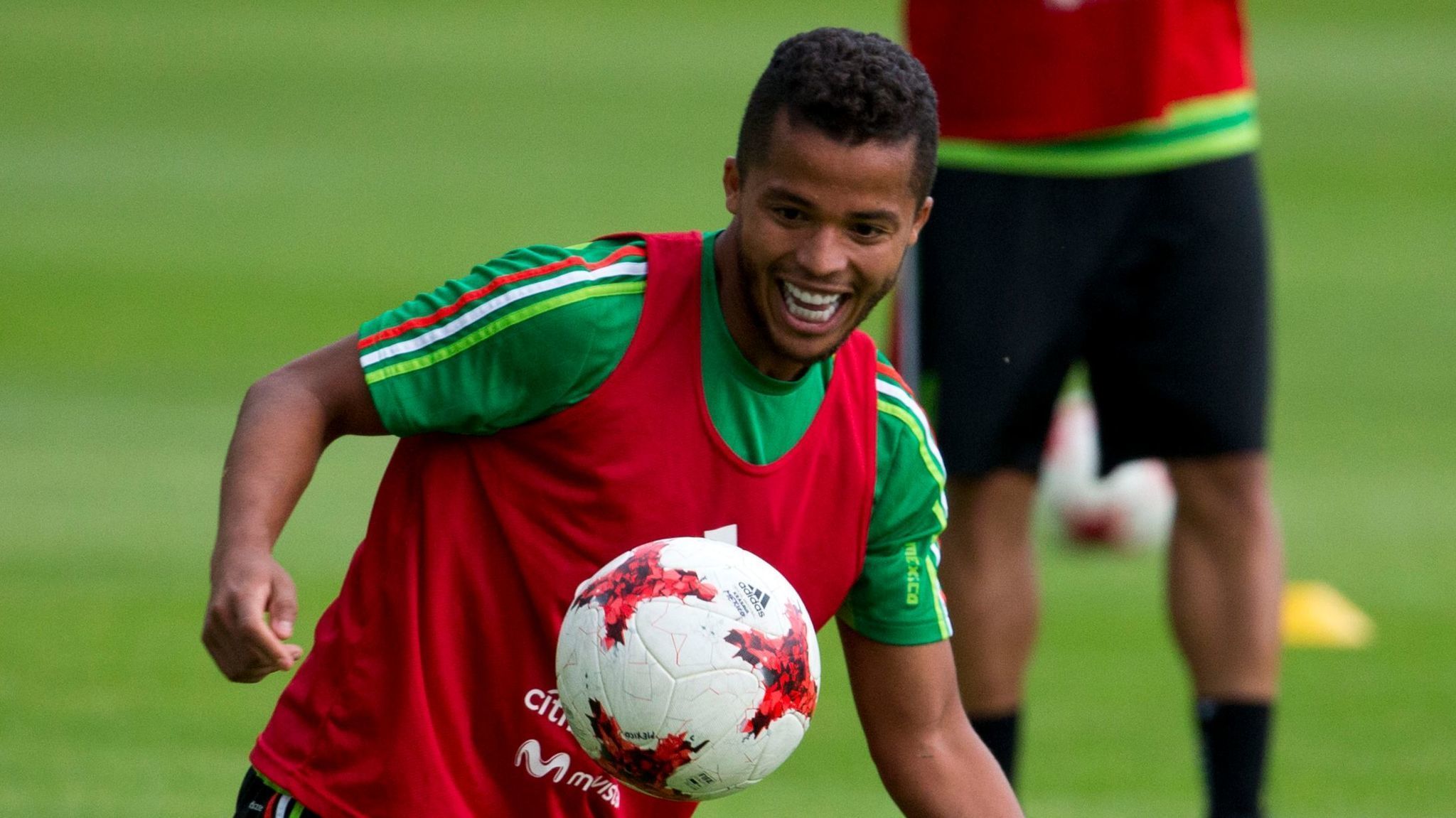 Galaxy's Giovani dos Santos named to Mexico's Confederations Cup roster - LA Times