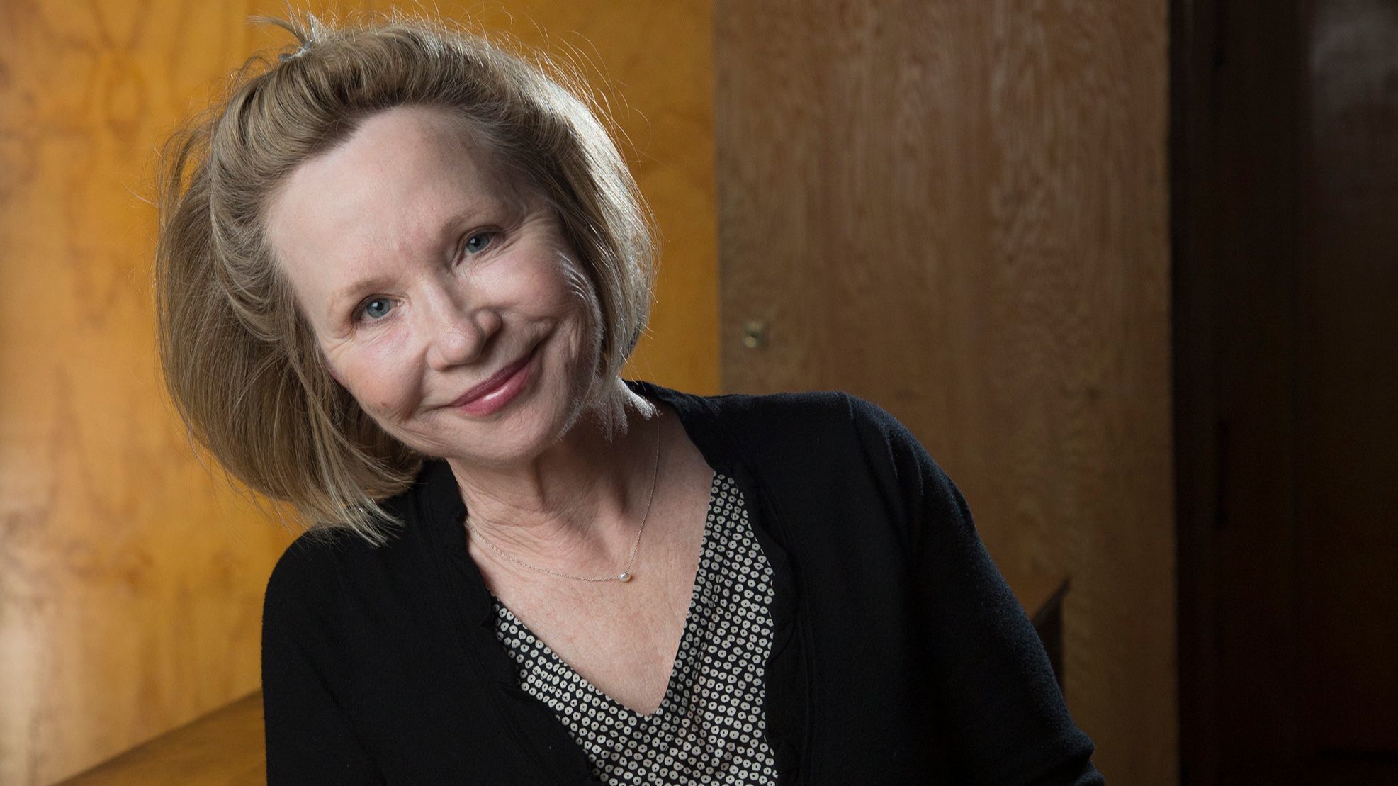 That 70s Show S Debra Jo Rupp On Her New Cake And