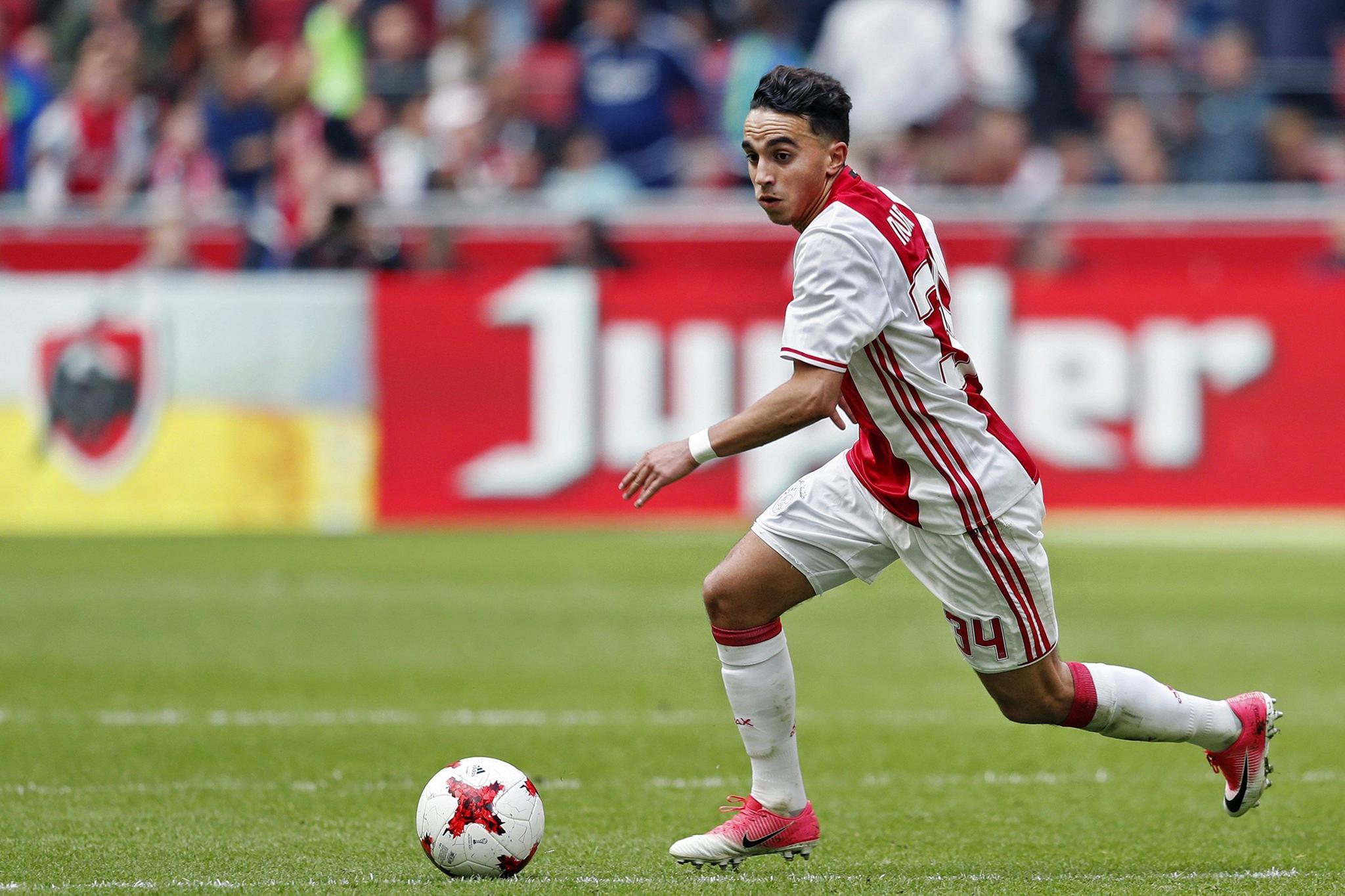 Nouri, jugador de Ajax, tiene daño cerebral permanente