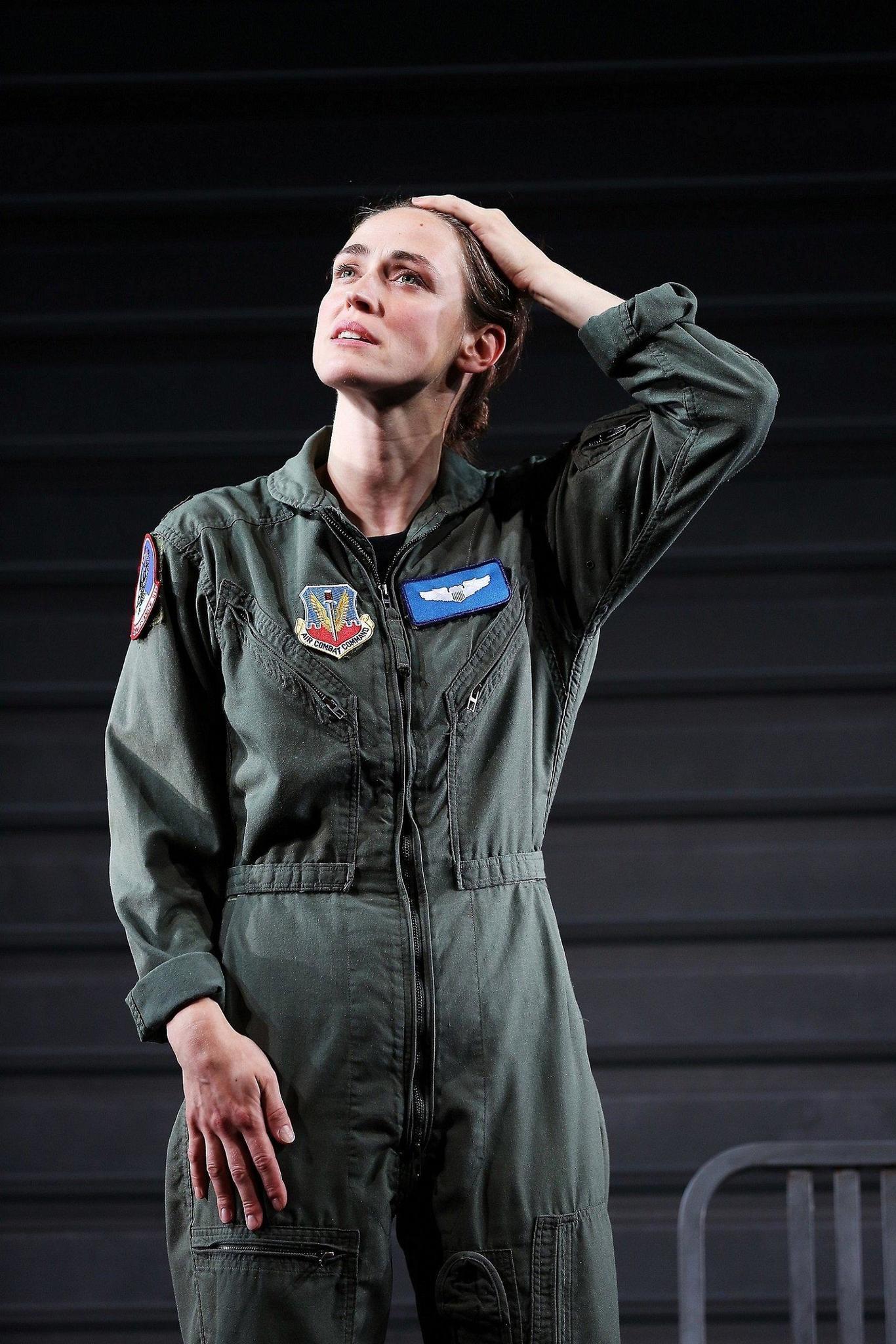 Westport's One-Woman Military Show 'Grounded' Builds With Suspense - Hartford Courant