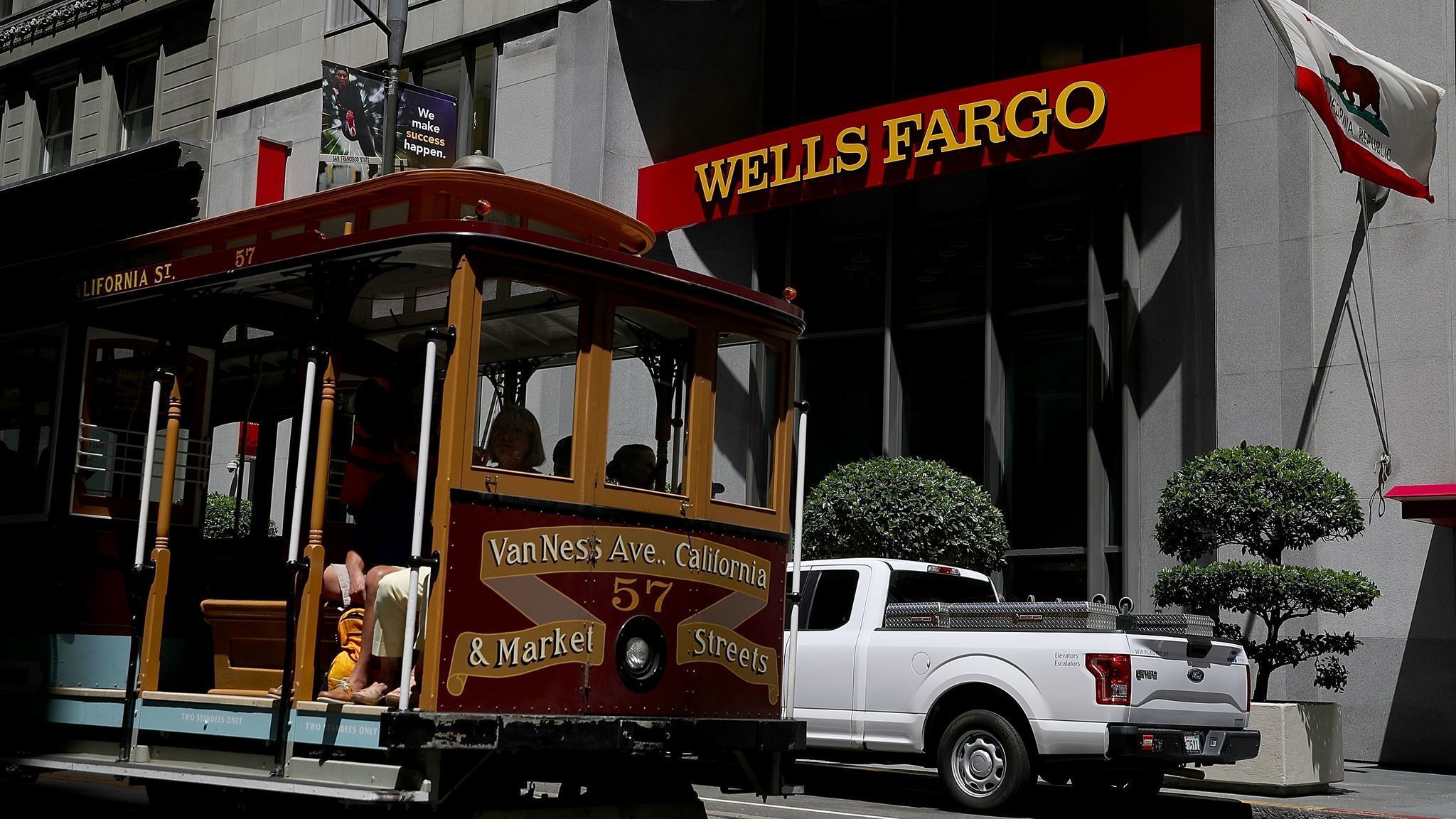 wells-fargo-charged-customers-for-unneeded-auto-insurance-then