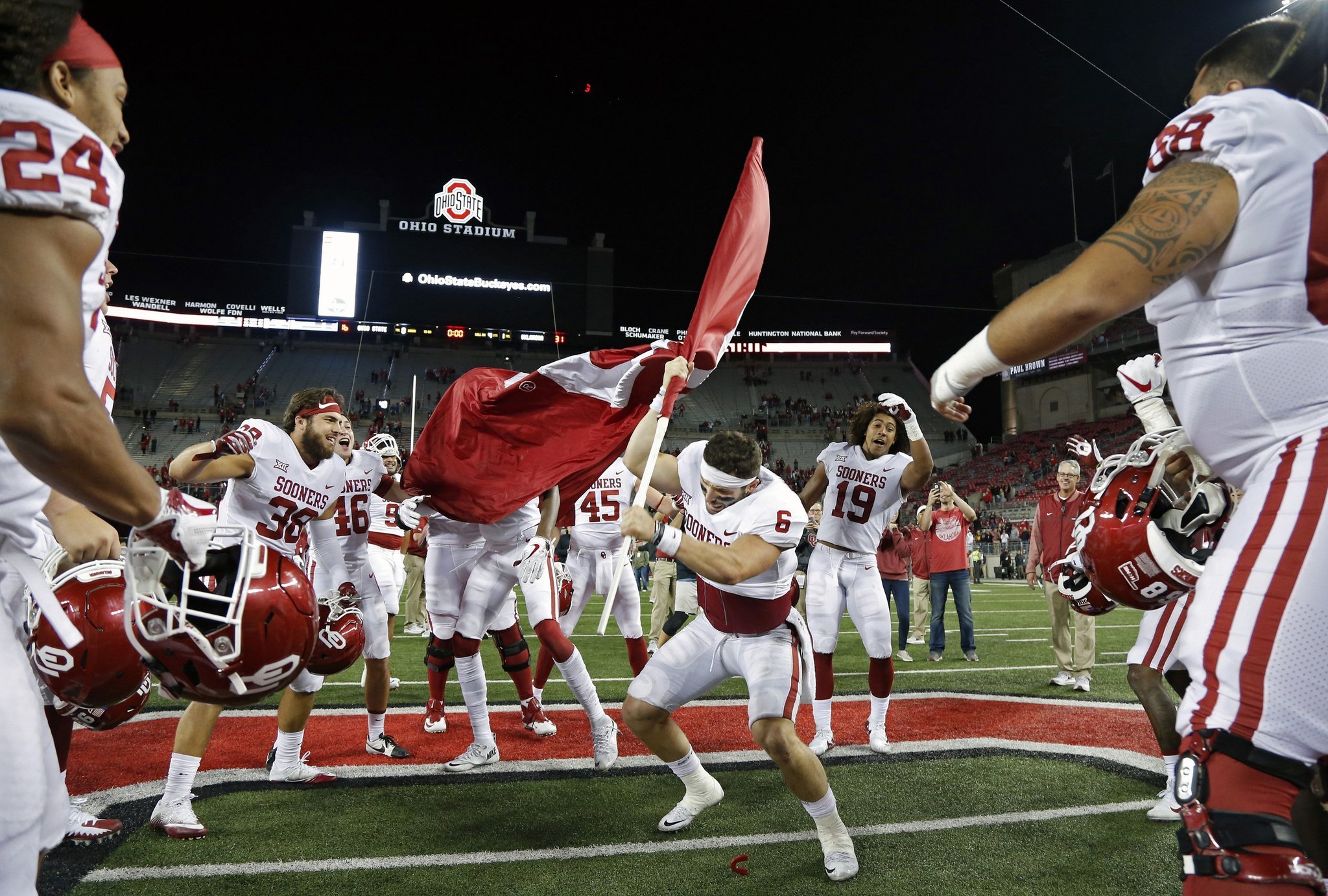 Baker Mayfield sorry for planting Oklahoma flag at Ohio State - Chicago