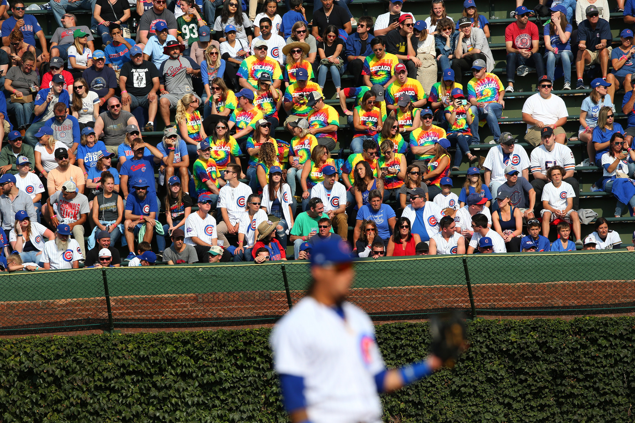 Wrigley bleachers have changed, but it's still great place to watch game - Chicago Tribune