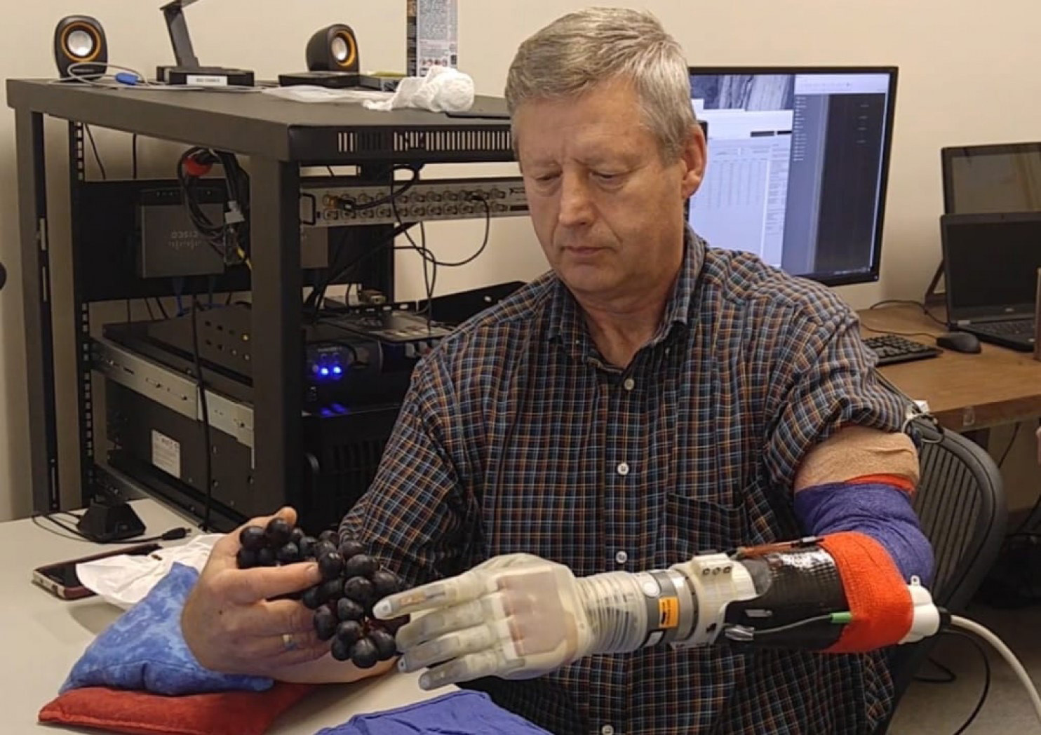New robotic hand named after Luke Skywalker helps amputee touch and
