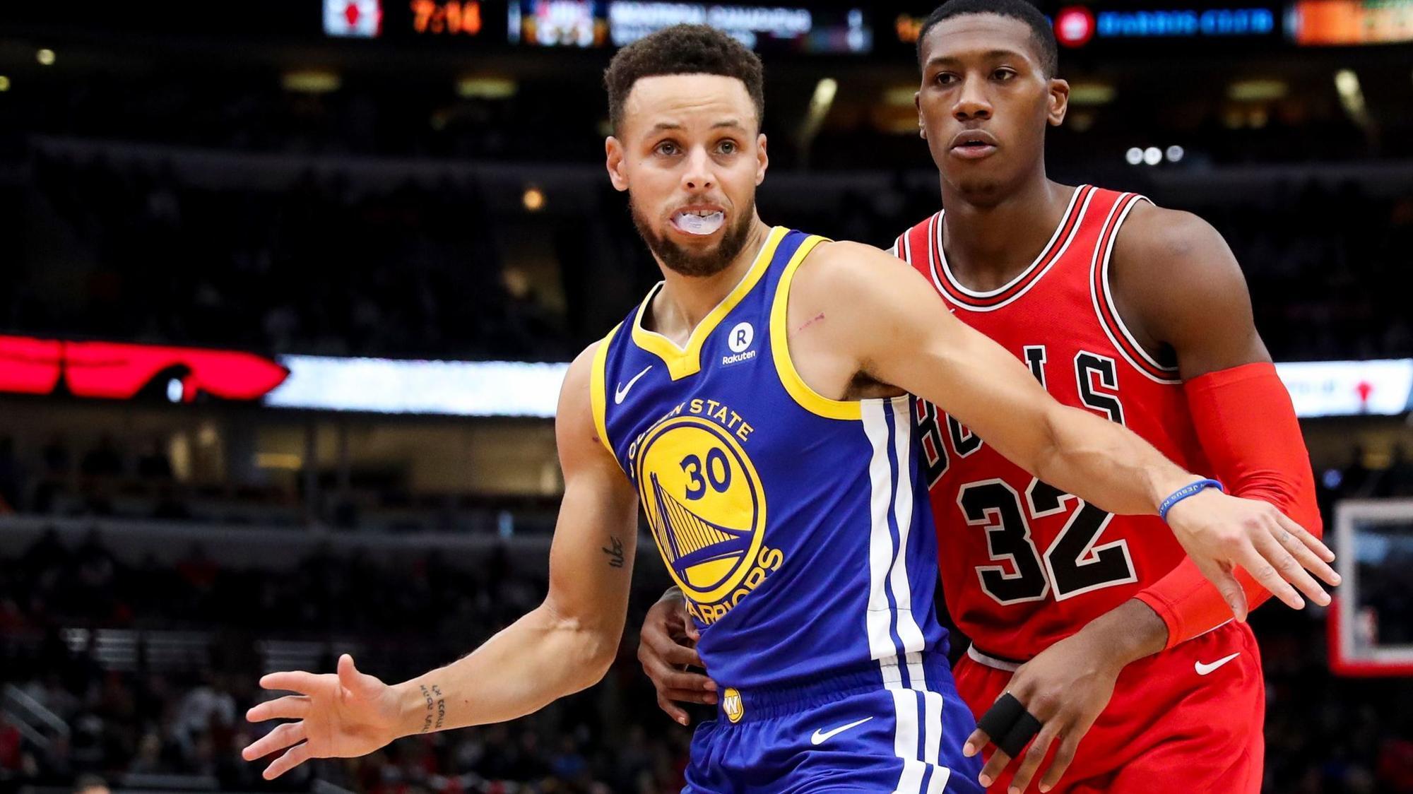 Warriors down Bulls 119-112, tie team record with 14th straight road victory