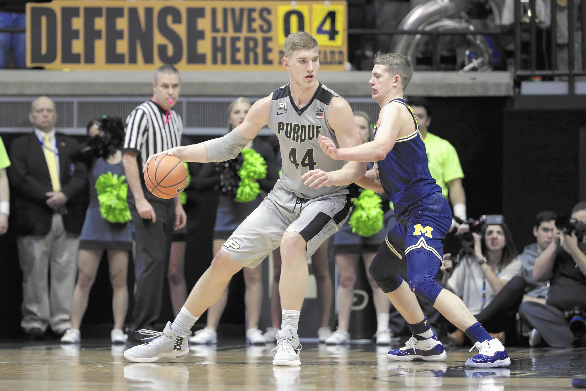 Isaac Haas makes some scoring noise as No. 3 Purdue prevails over Michigan
