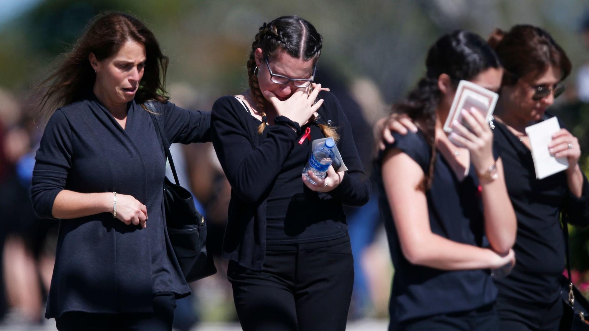Alyssa Alhadeff Funeral And Burial Held For Parkland School Shooting Victim Sun Sentinel