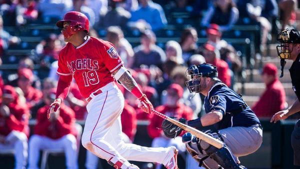 Angels beat Padres 2-1 in spring training