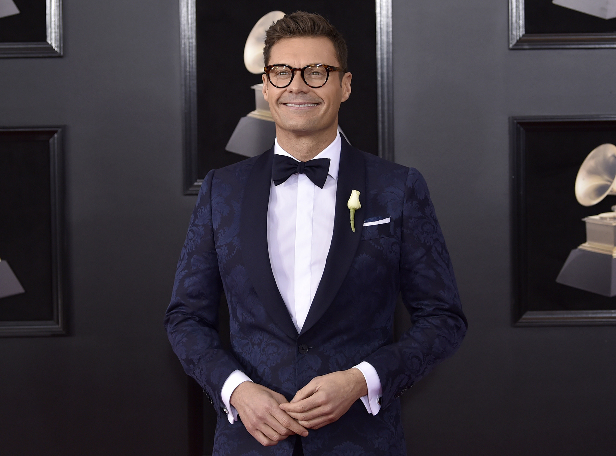 Oscars: Ryan Seacrest avoids #MeToo mentions, lands fewer A-listers on red carpet ...