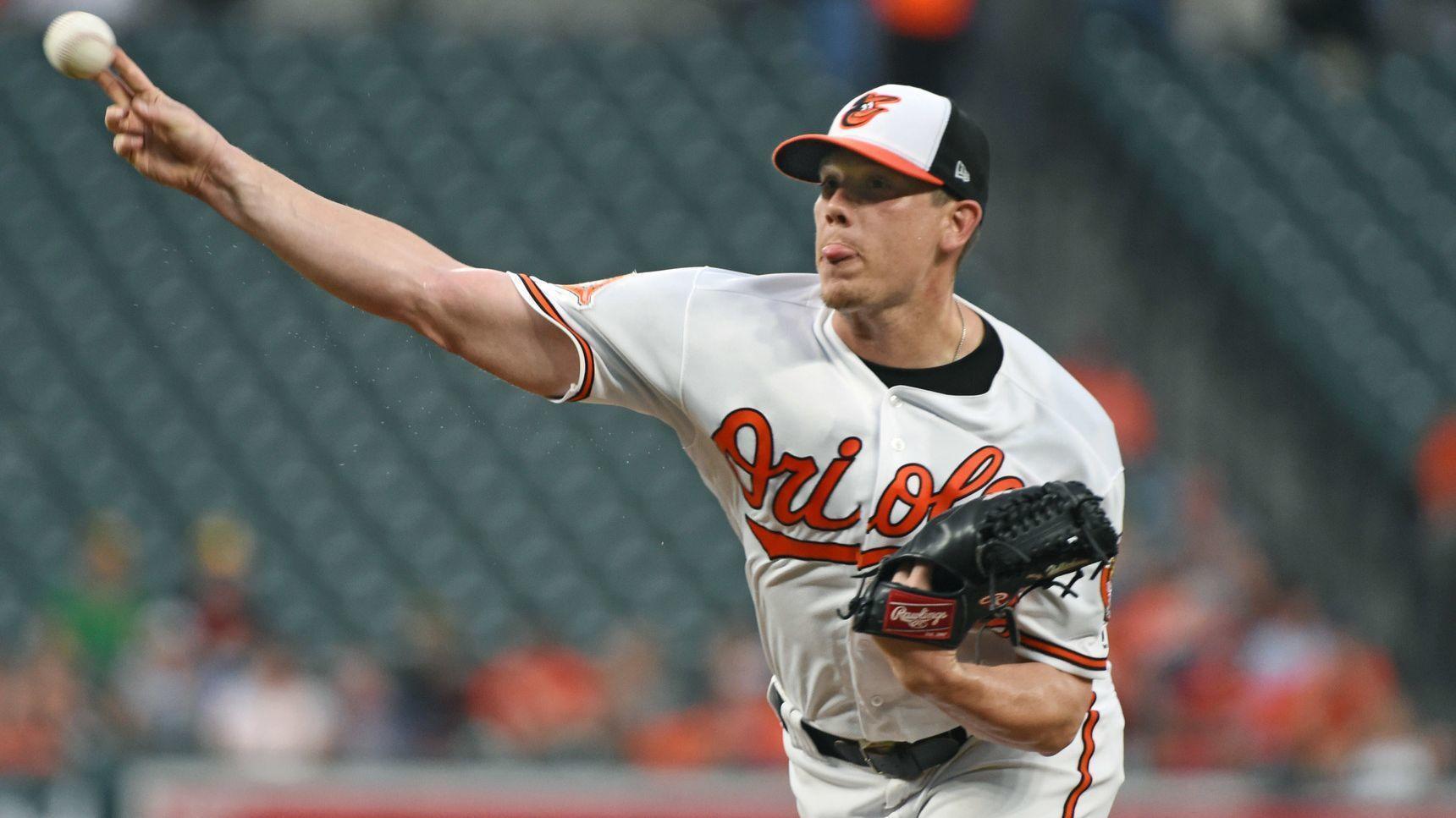 Baseball notes: Nationals release Hellickson, then sign him to minor league contract