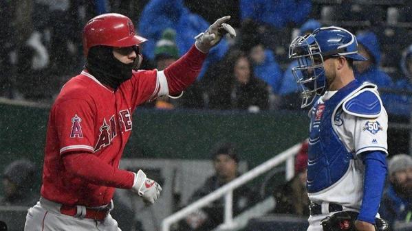 Neither rain nor snow can stop Angels as they beat Royals 5-3