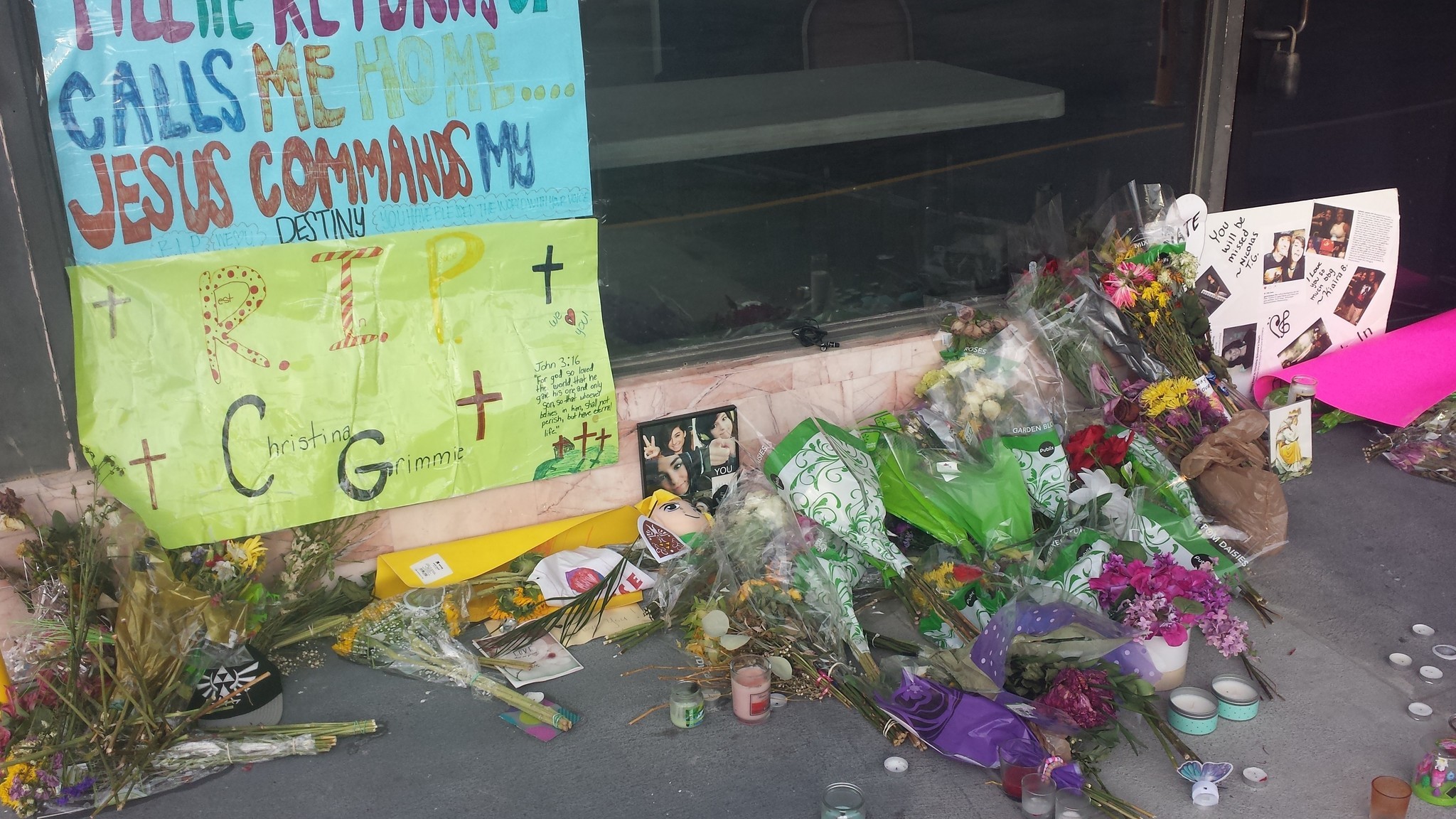 Christina Grimmie memorial at The Plaza Live