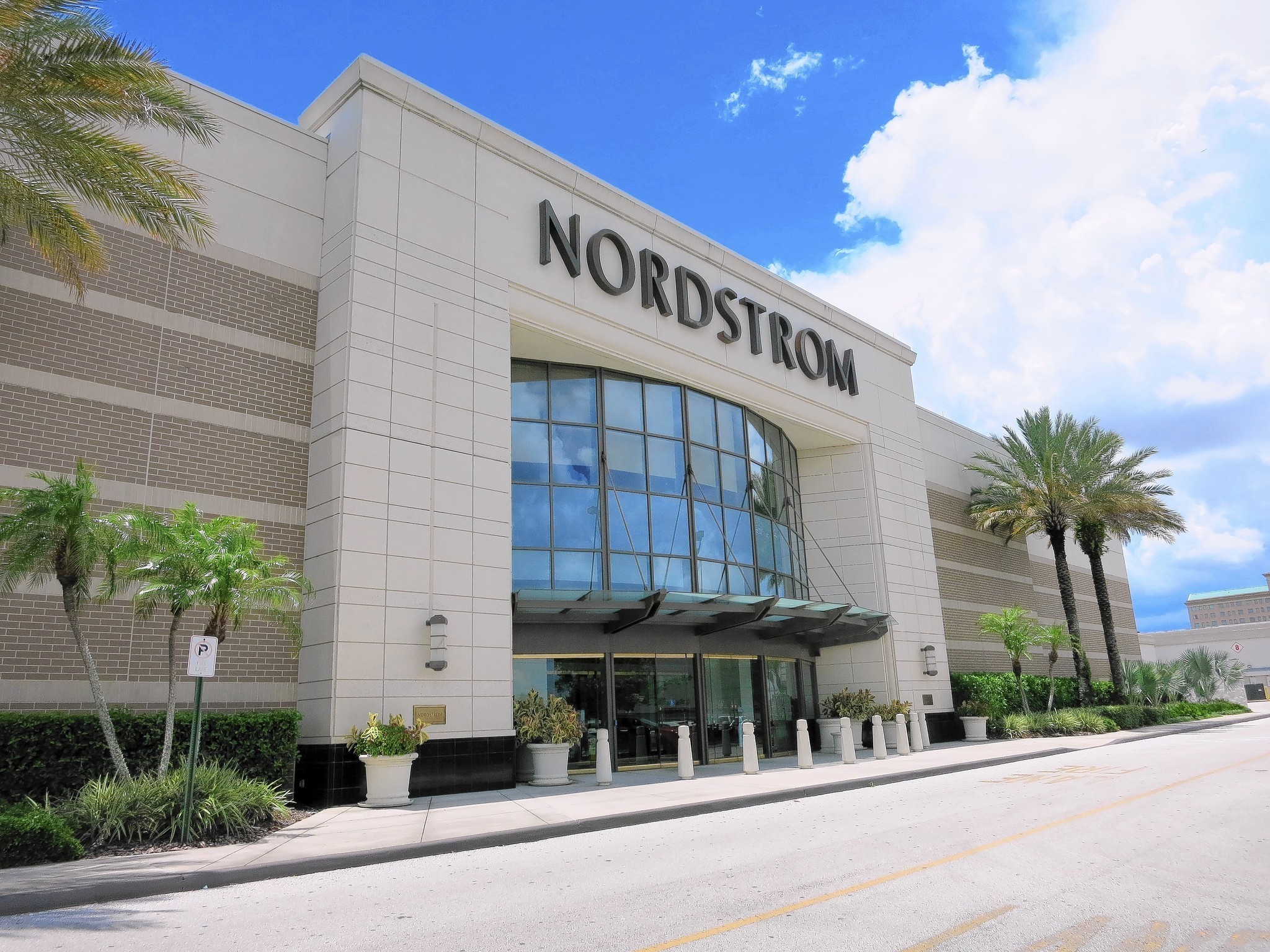 Nordstrom fell to upscale and outlet 
