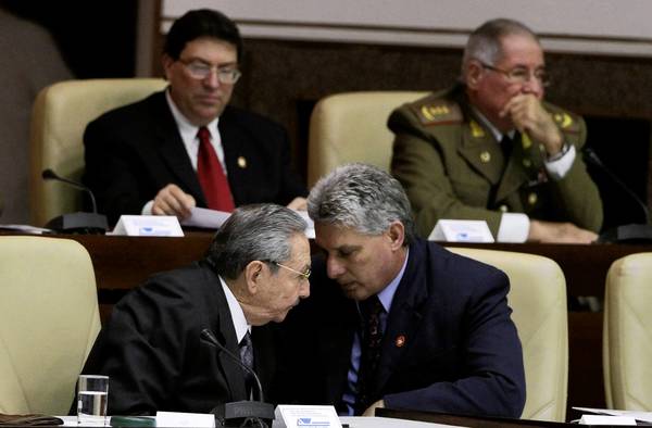 Cuba's Raul Castro and Miguel Diaz-Canel
