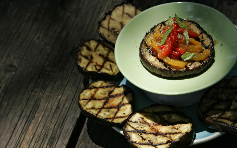 Recipe Grilled Eggplant With Red And Yellow Peppers La Times Cooking