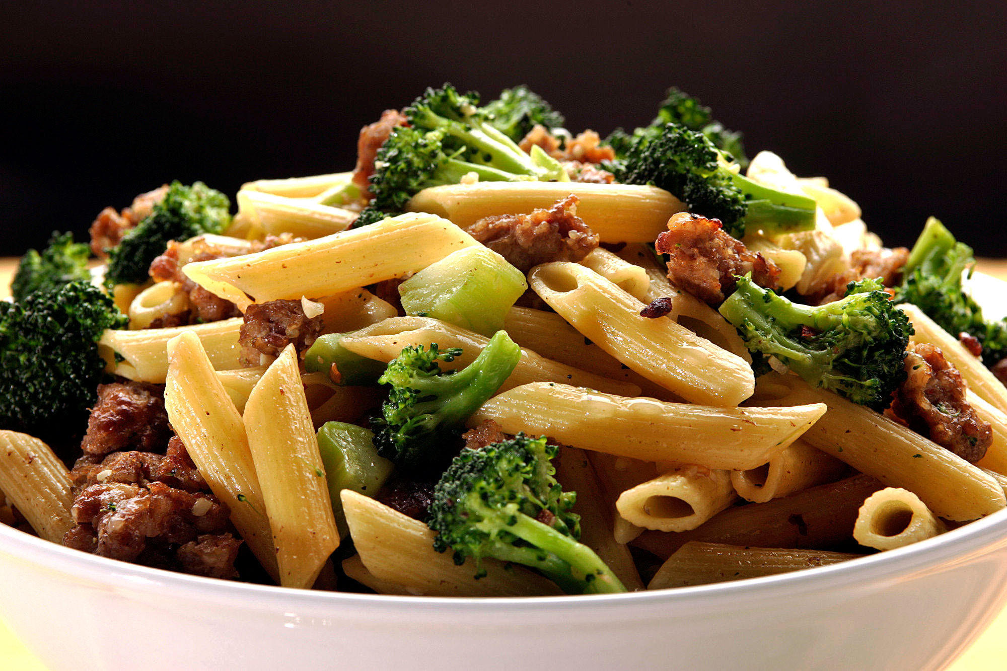 Recipe: Pasta with Italian sausage and broccoli - California Cookbook