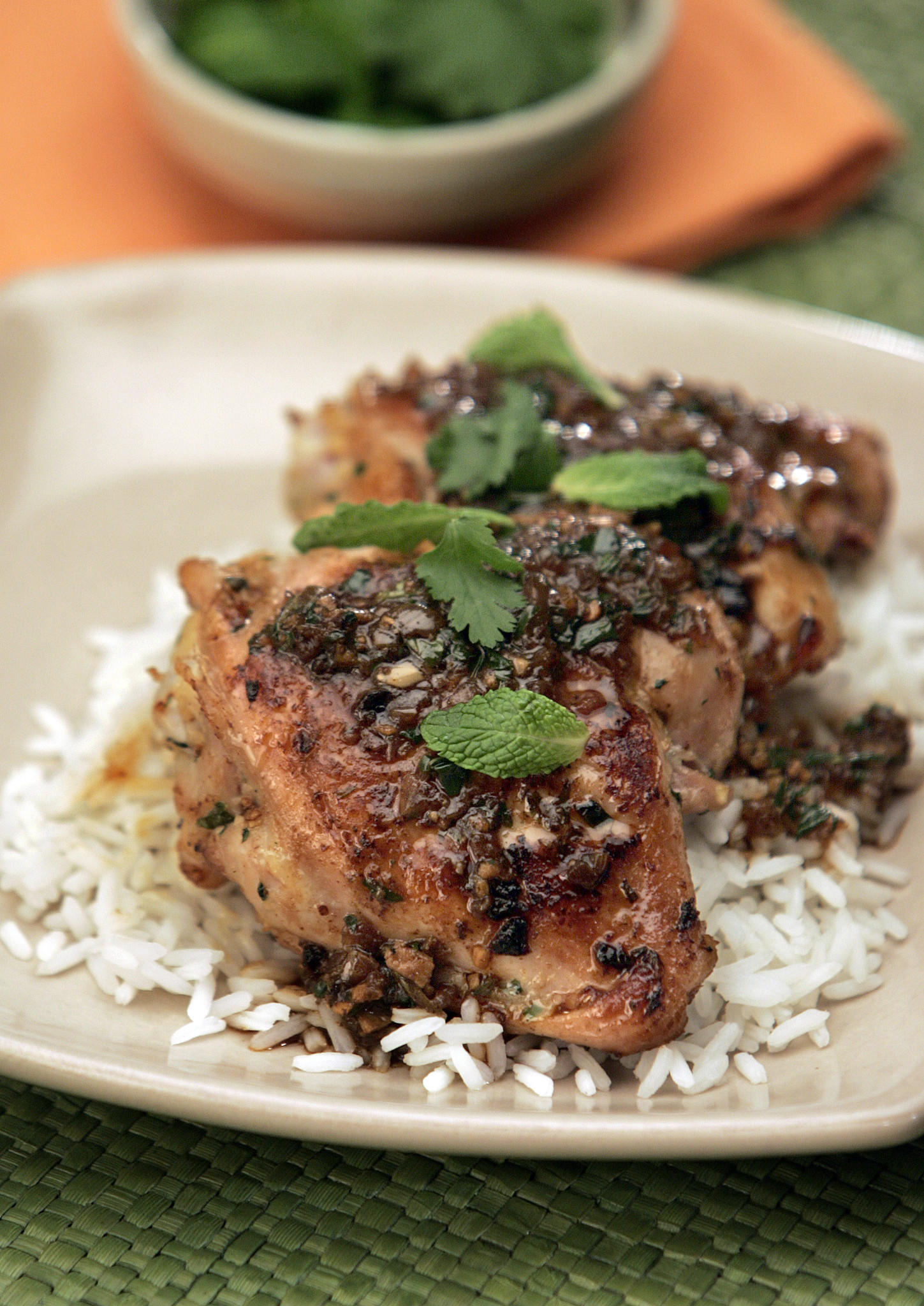 Recipe: Pan-fried spicy chicken with mint and ginger (Ga ...