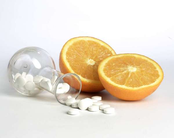 Very high doses of vitamin C boosted the effectiveness of chemotherapy in mice and helped human patients tolerate their treatment, according to a new study.