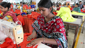 Bangladesh women find liberty in hard labor
