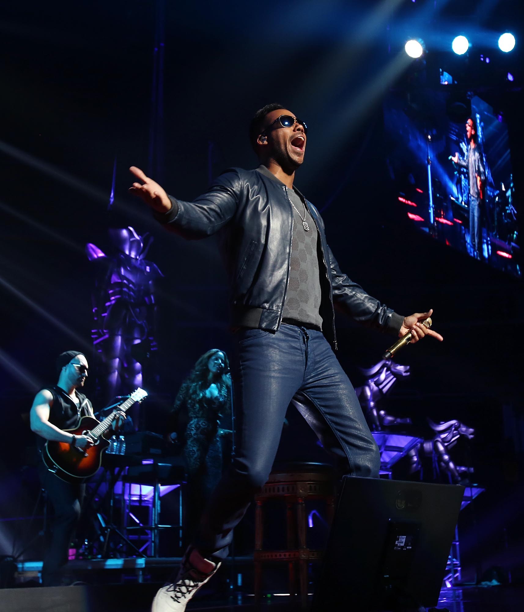 Pictures Romeo Santos concert at Amway Center Orlando Sentinel