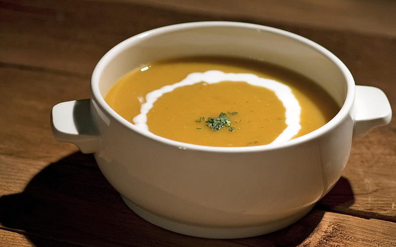 Recipe: Quick orange lentil soup - LA Times Cooking
