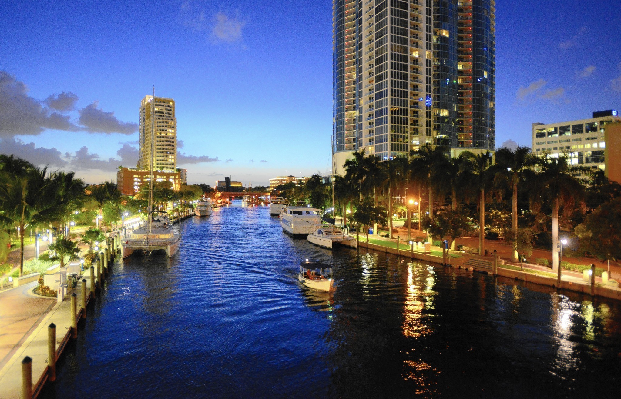 Riverbank In Ft Lauderdale Free Water Trolley Could Connect Downtown Fort L...