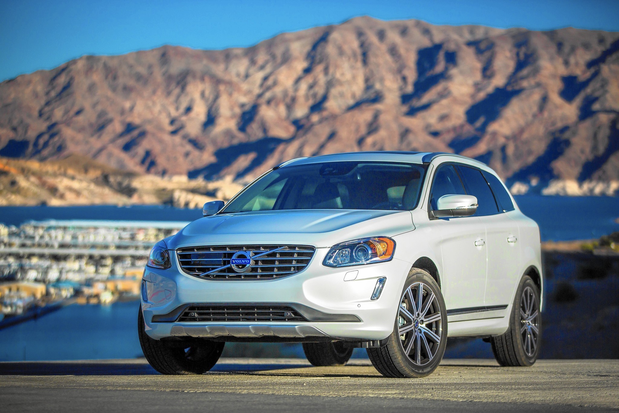 Auto review 2015.5 Volvo XC60 has as many options as