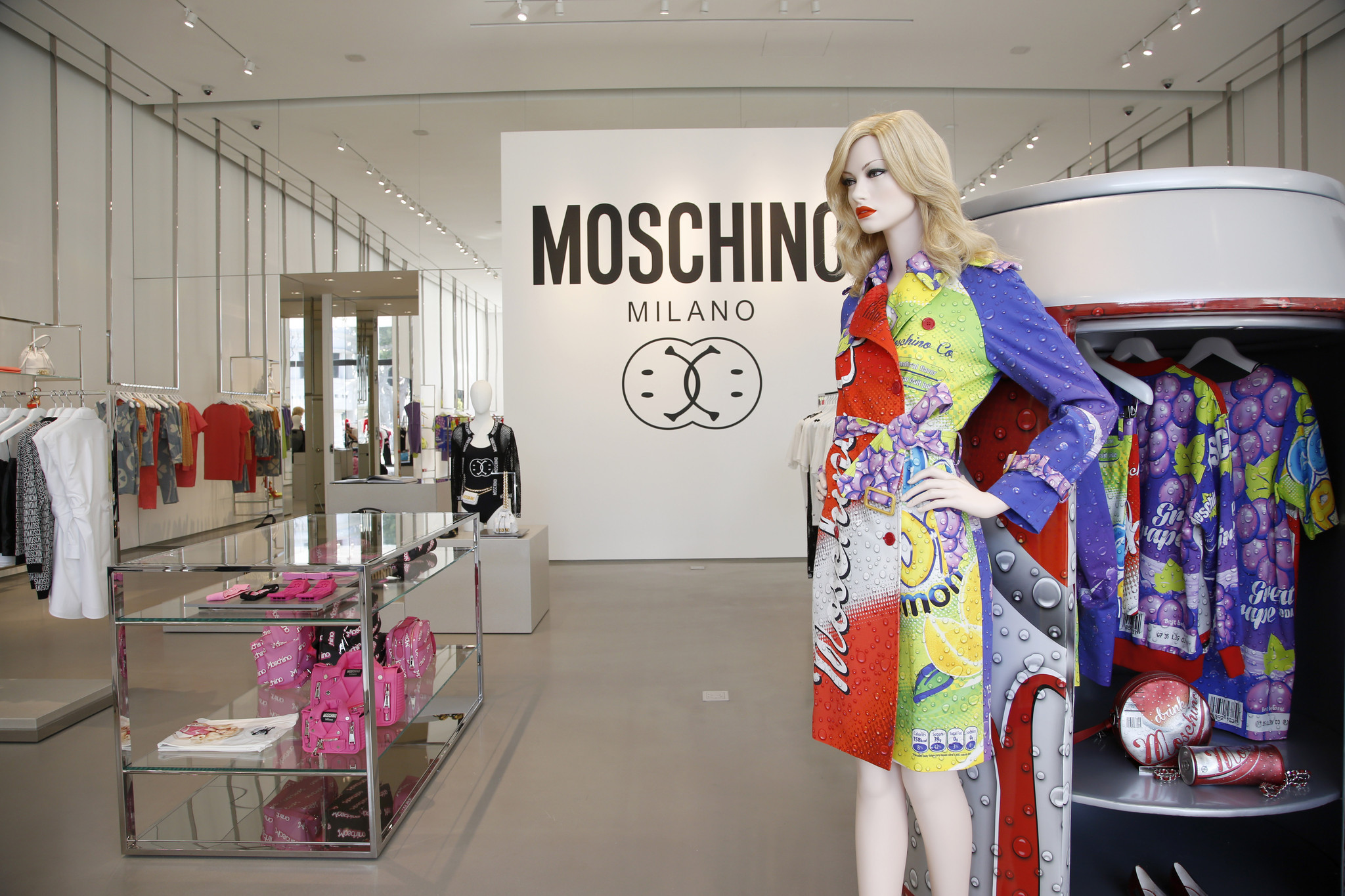 moschino outlet store
